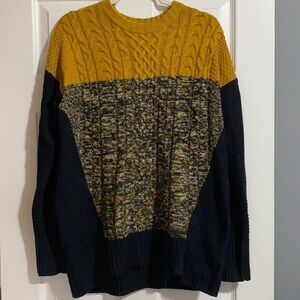 NWOT River Island Navy Gold Cable Knit Sweater